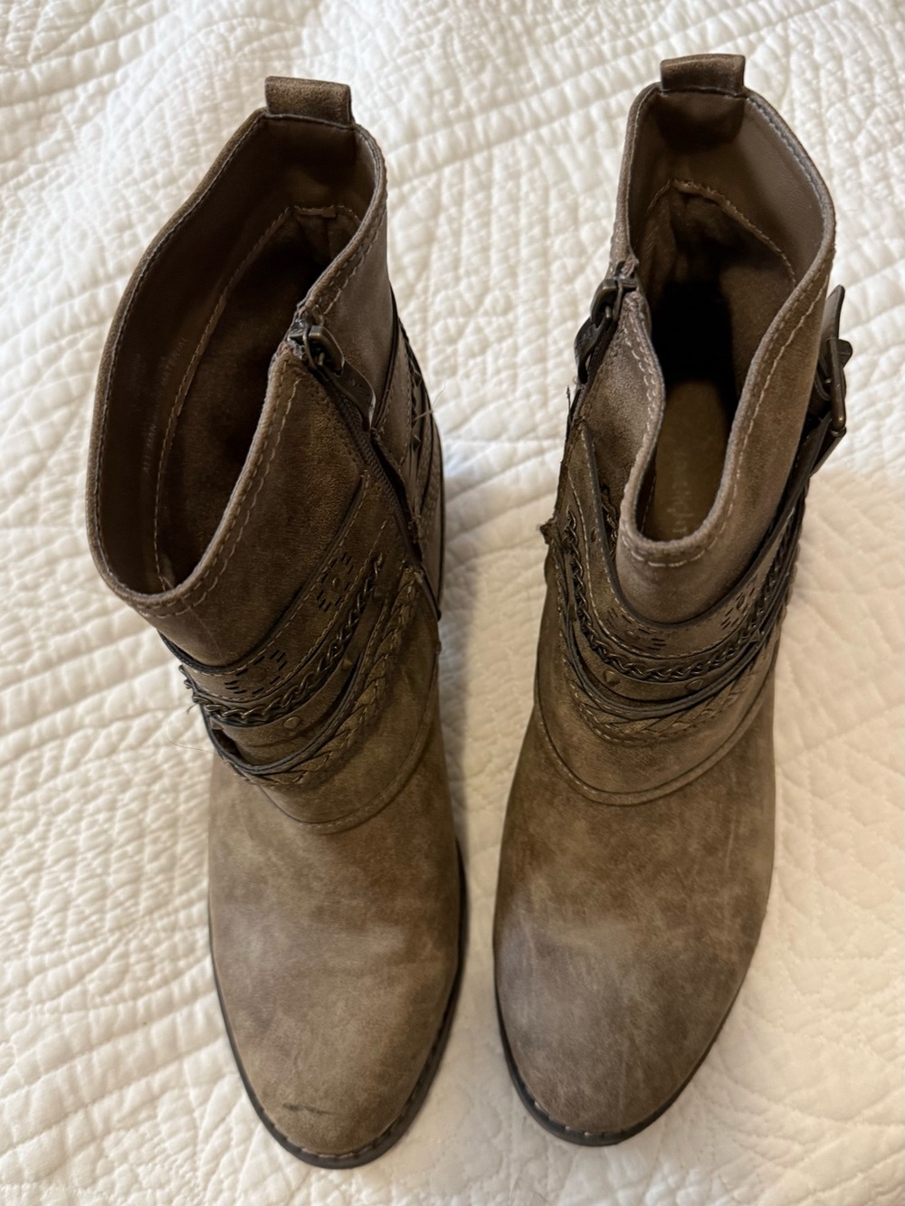 Limelight Women's Taupe Ankle Boots with Decorative Straps size 9.5